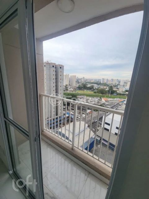 Image 4 - 876930