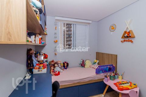 Image 8 - 876931