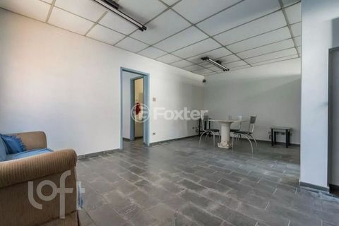 Image 3 - 876937