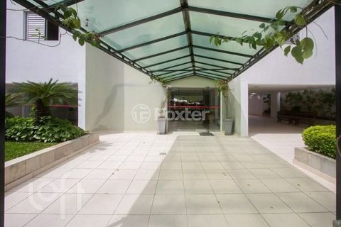 Image 7 - 876941