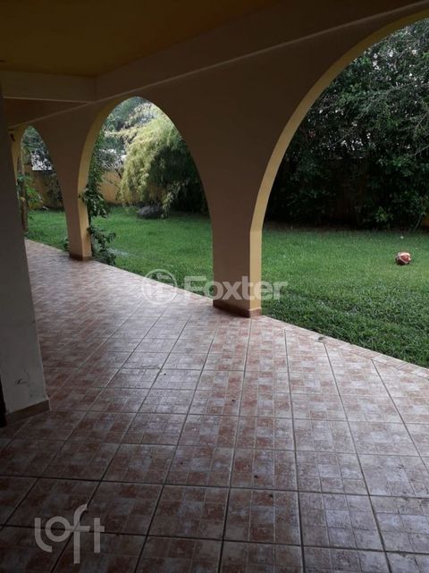 Image 7 - 876944