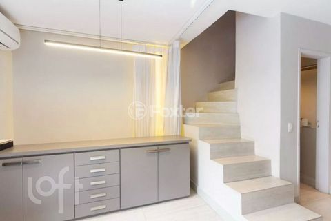 Image 7 - 876945