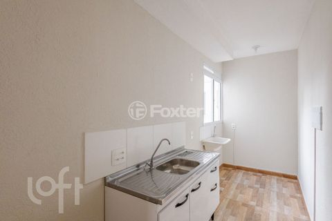 Image 4 - 876946