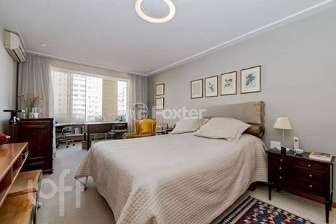 Image 9 - 876955