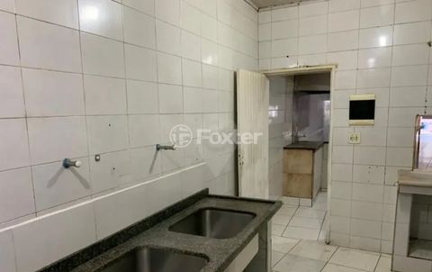 Image 1 - 876956