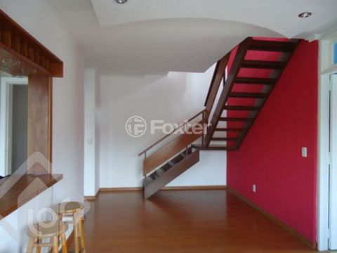 Image 4 - 876957