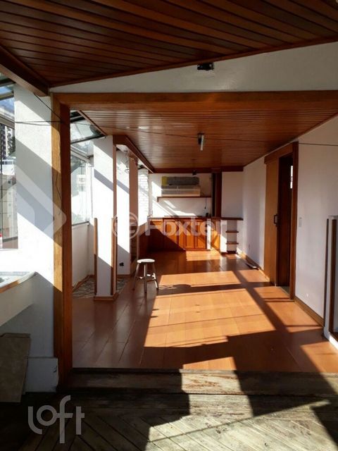 Image 13 - 876957