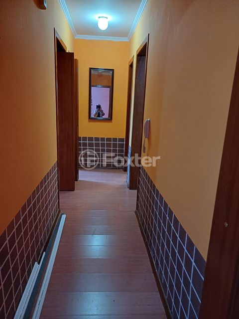 Image 3 - 876993