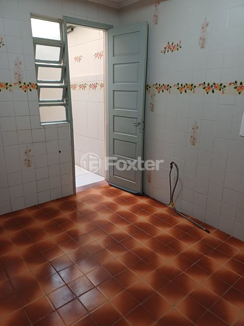 Image 9 - 876993