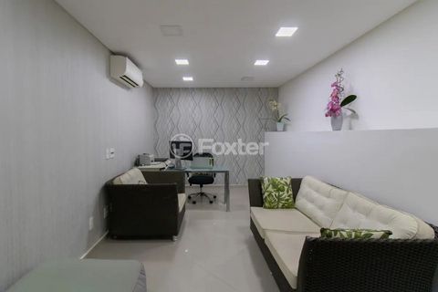 Image 9 - 877043