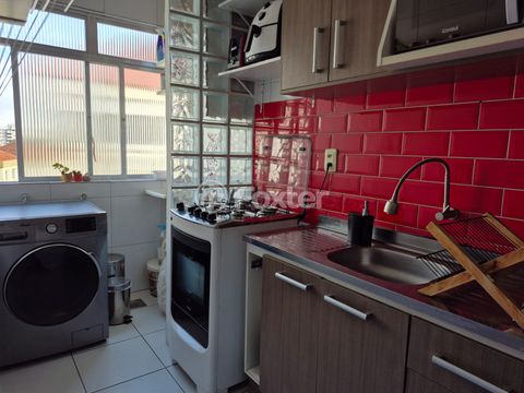 Image 9 - 877055