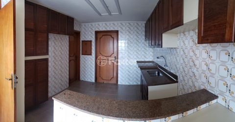 Image 12 - 877088