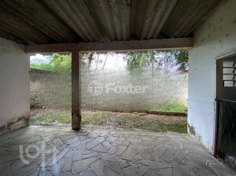 Image 17 - 877104