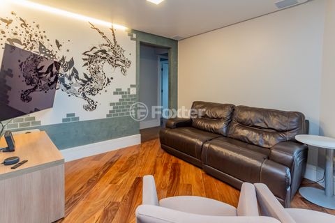 Image 8 - 877194