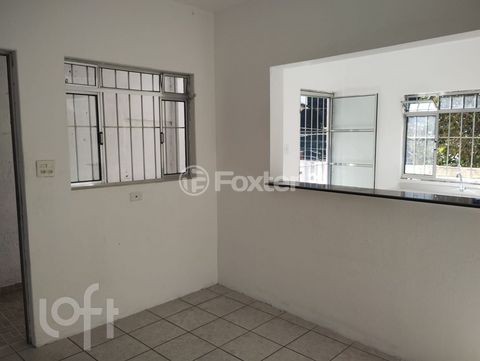 Image 10 - 877226