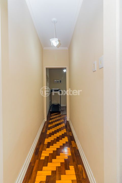 Image 8 - 877230
