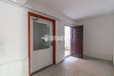 Image 7 - 877246