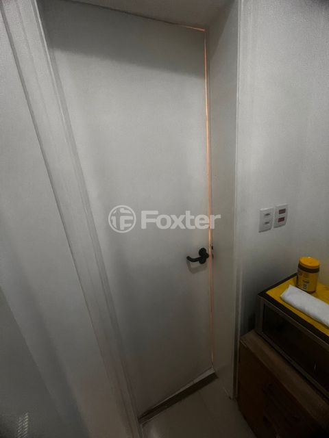 Image 3 - 877247