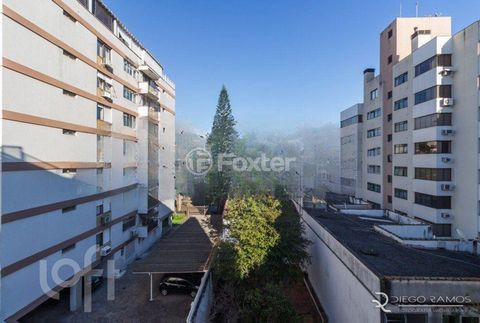Image 10 - 877254
