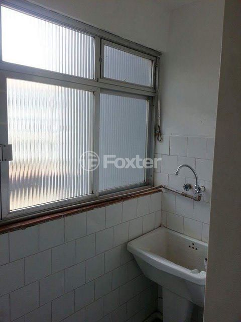 Image 7 - 877256