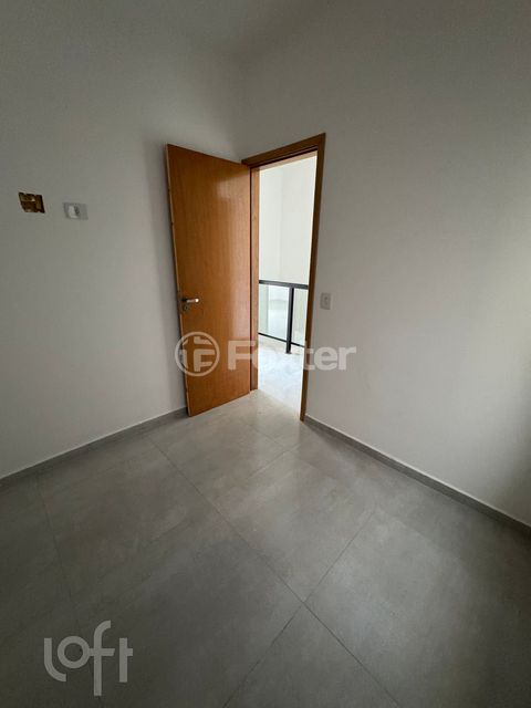 Image 8 - 877317