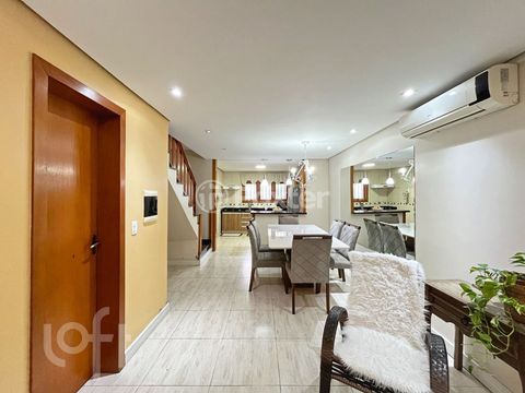 Image 7 - 877319