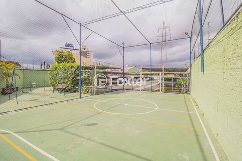 Image 9 - 877320