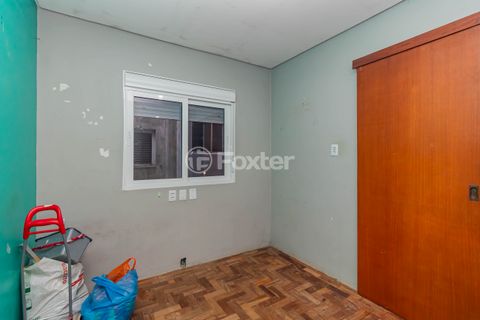 Image 7 - 877321