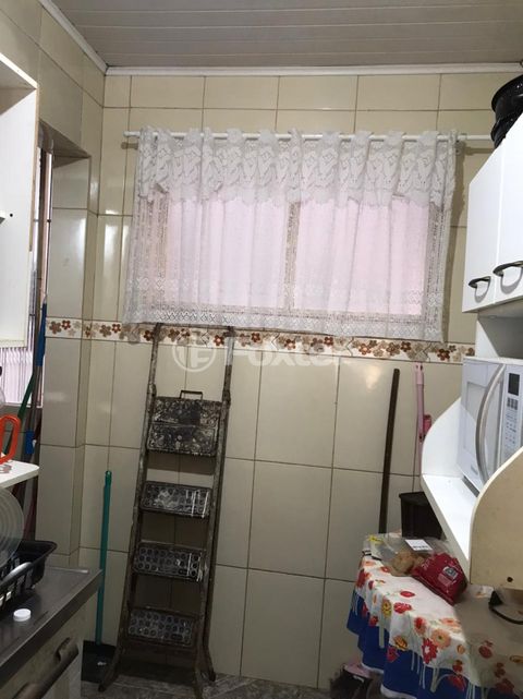 Image 5 - 877321