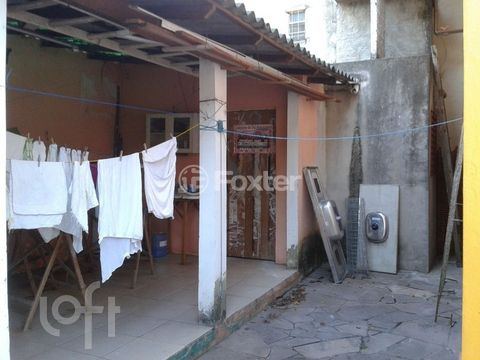 Image 9 - 877323