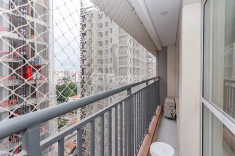 Image 5 - 877346