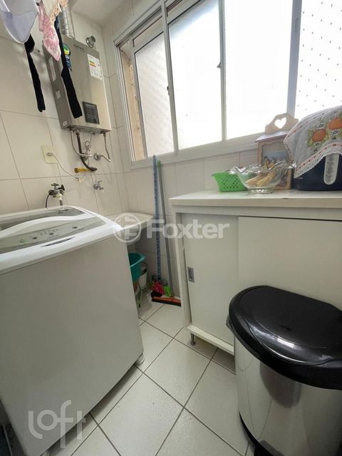 Image 4 - 877369