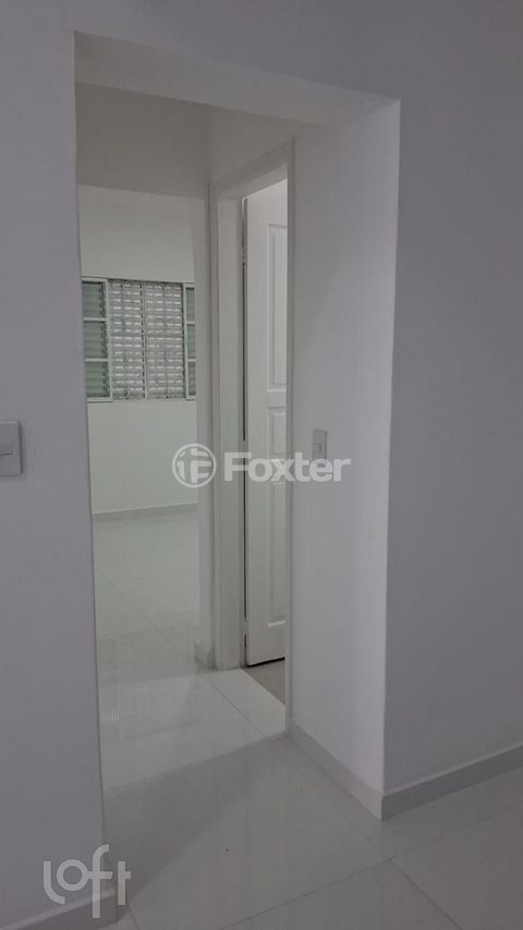 Image 8 - 877371