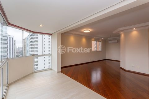 Image 7 - 877379