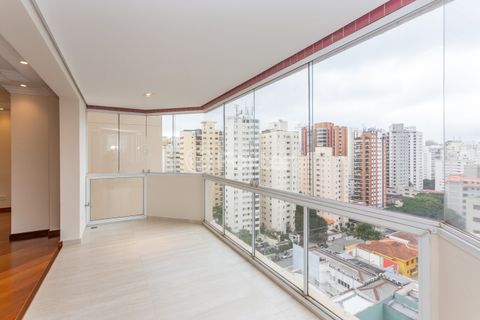 Image 4 - 877379