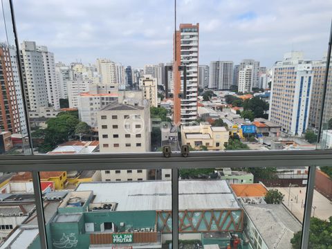 Image 9 - 877379