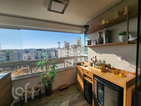 Image 0 - 877384