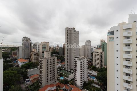 Image 9 - 877390
