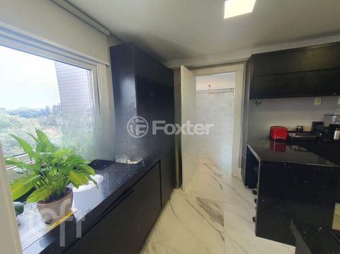 Image 8 - 877395