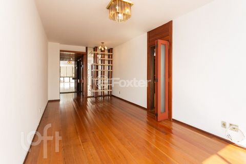 Image 7 - 877410