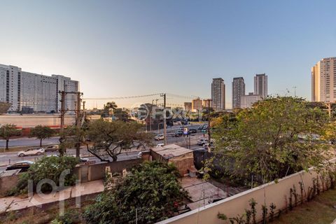 Image 15 - 877414