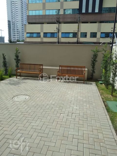 Image 8 - 877414