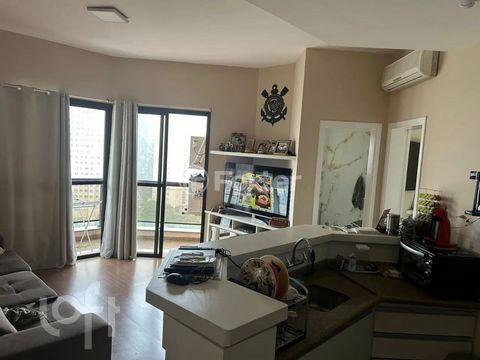 Image 3 - 877435