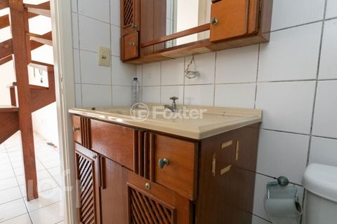 Image 9 - 877450