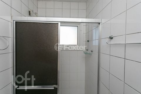 Image 8 - 877450