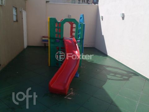 Image 9 - 877461