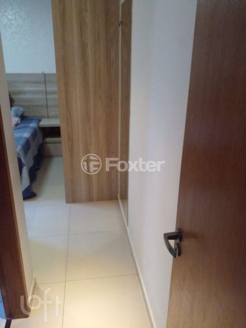 Image 3 - 877461