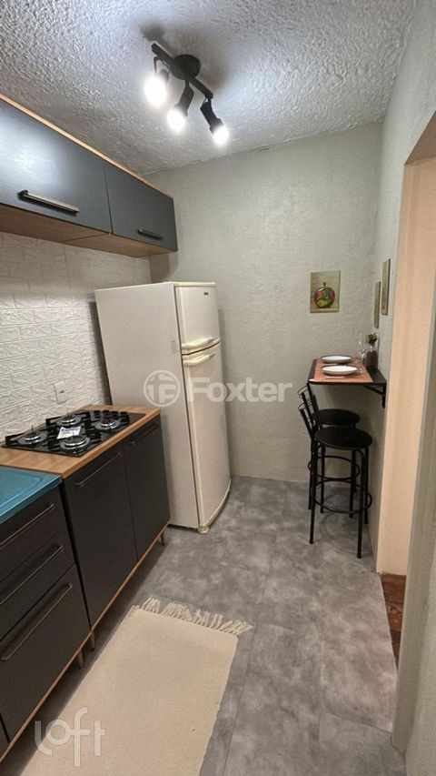 Image 9 - 877466