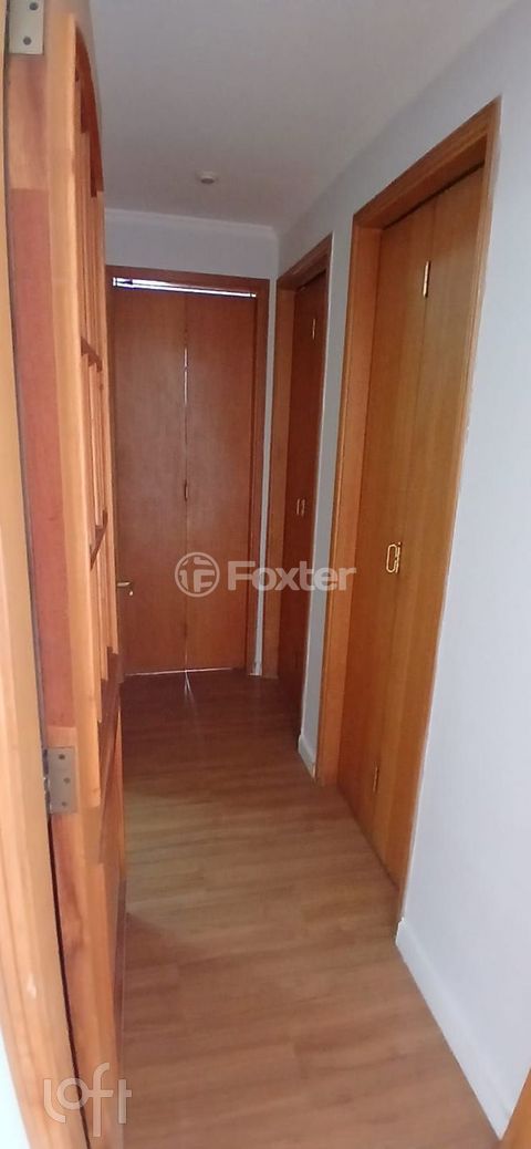 Image 9 - 877468