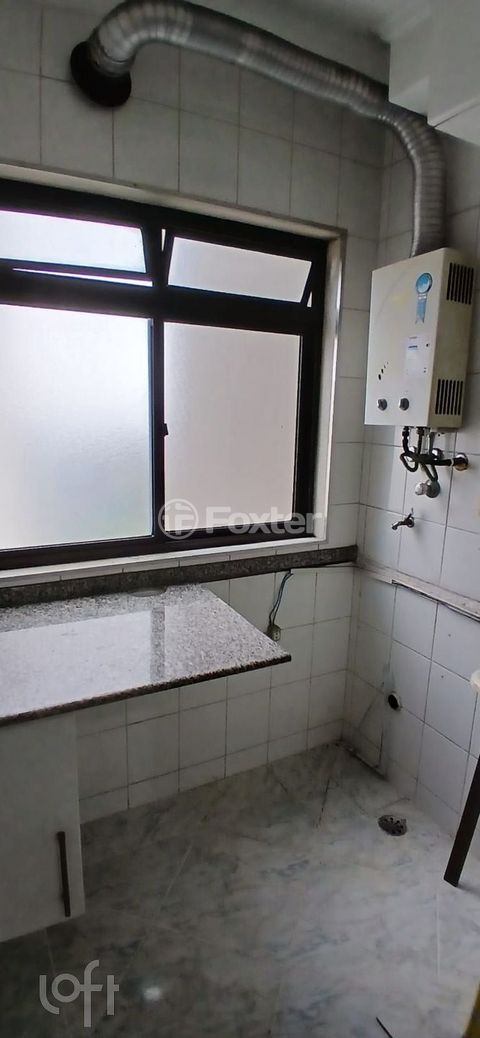 Image 7 - 877468